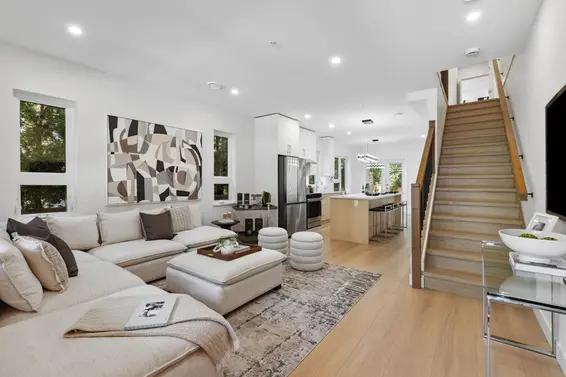 846 St. Denis Avenue, North Vancouver