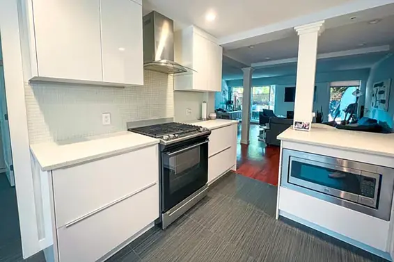 103 555 West 28th Street, North Vancouver For Sale - image 3