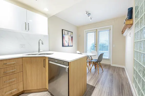 206 3151 Woodbine Drive, North Vancouver For Sale - image 11