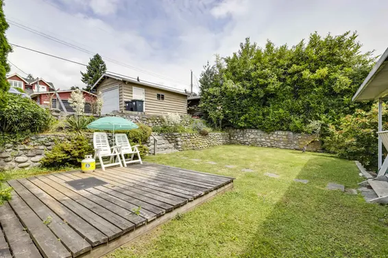 1118 Cloverley Street, North Vancouver For Sale - image 20