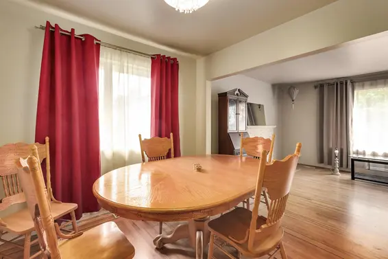 1118 Cloverley Street, North Vancouver For Sale - image 6