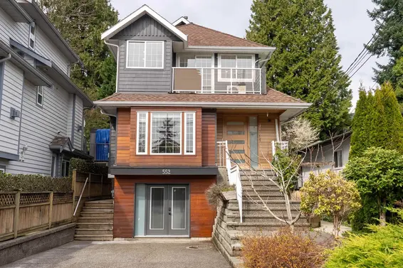 552 West 25th Street, North Vancouver
