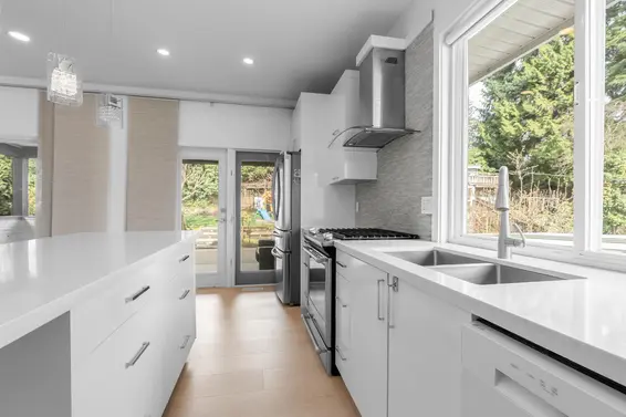 552 West 25th Street, North Vancouver For Sale - image 15