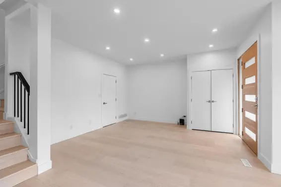 552 West 25th Street, North Vancouver For Sale - image 6