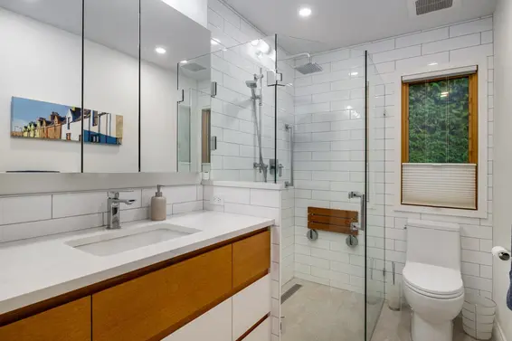4615 Woodgreen Drive, West Vancouver For Sale - image 18