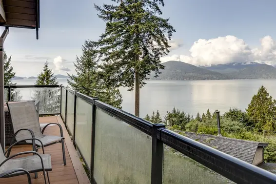 370 Bayview Place, LIONS BAY For Sale - image 9