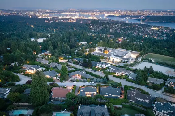 1285 Chartwell Crescent, West Vancouver For Sale - image 38