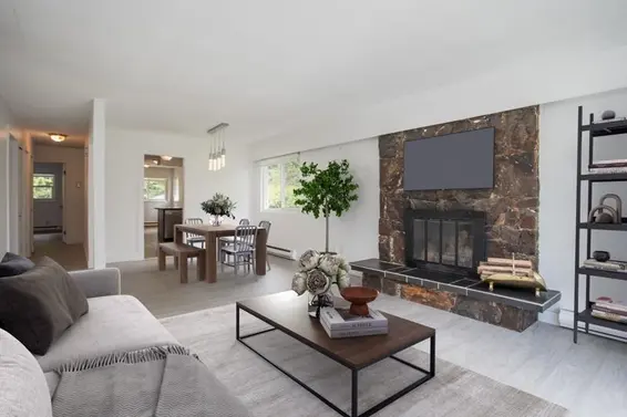 1564 Hope Road, North Vancouver For Sale - image 2