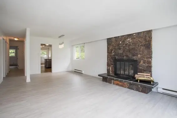 1564 Hope Road, North Vancouver For Sale - image 3