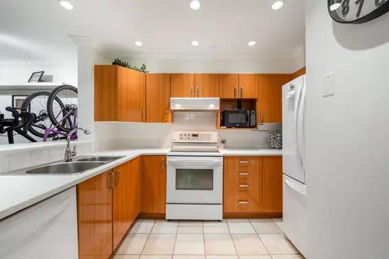 114 155 East 3rd Street, North Vancouver For Sale - image 5