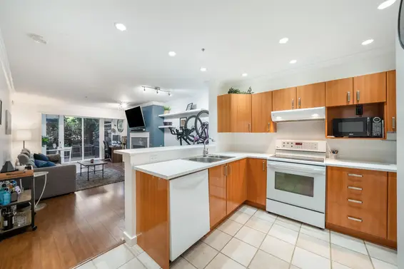 114 155 East 3rd Street, North Vancouver For Sale - image 6