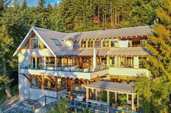 6072 Eagleridge Drive, West Vancouver
