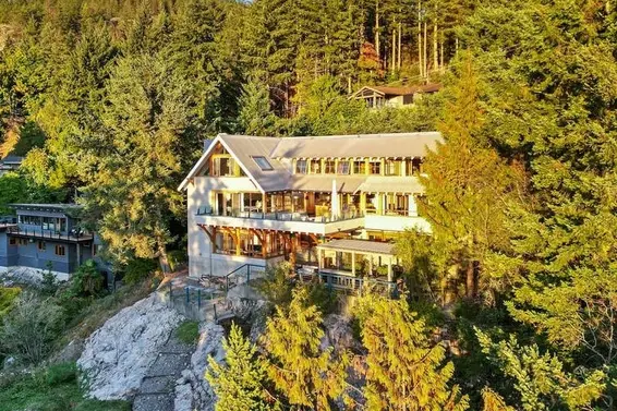 6072 Eagleridge Drive, West Vancouver For Sale - image 3