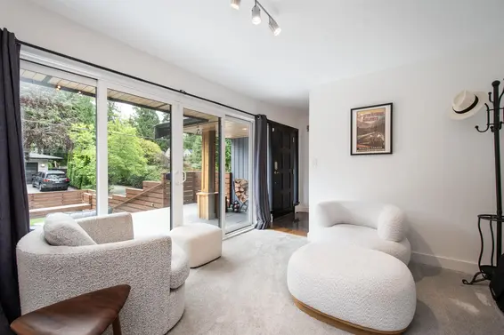 3855 Hillcrest Avenue, North Vancouver For Sale - image 17