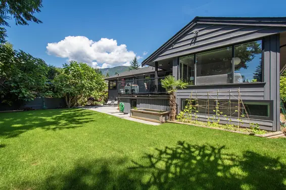 3855 Hillcrest Avenue, North Vancouver For Sale - image 38