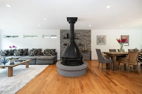 3855 Hillcrest Avenue, North Vancouver For Sale - image 6