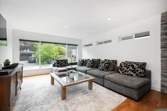 3855 Hillcrest Avenue, North Vancouver For Sale - image 7
