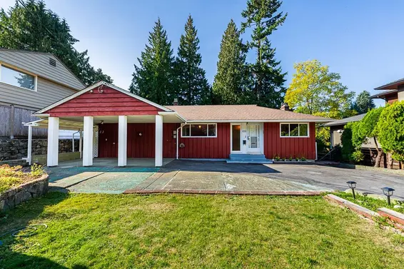 723 Handsworth Road, North Vancouver