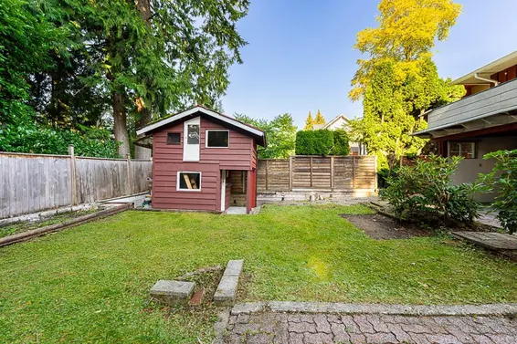 723 Handsworth Road, North Vancouver For Sale - image 27