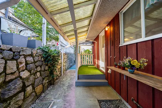 723 Handsworth Road, North Vancouver For Sale - image 33