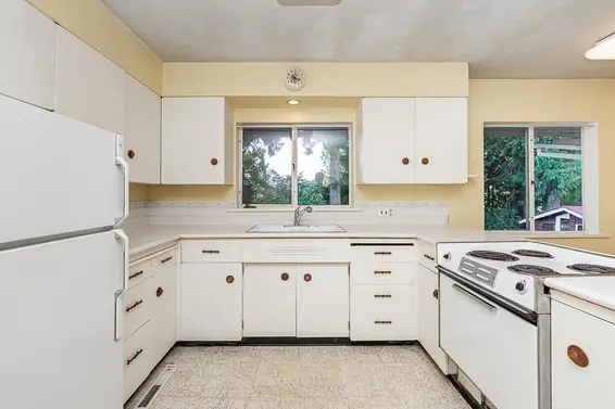 723 Handsworth Road, North Vancouver For Sale - image 8