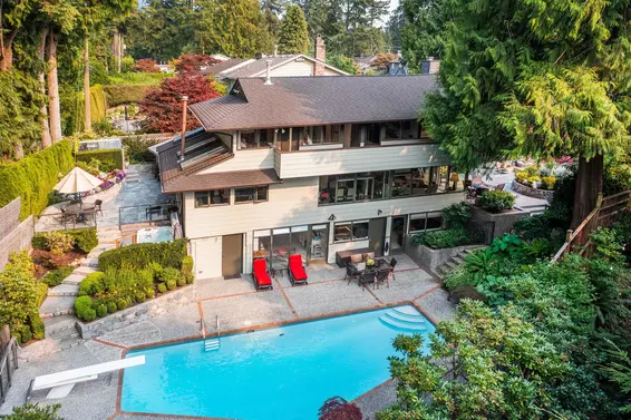 4423 Patterdale Drive, North Vancouver For Sale - image 2