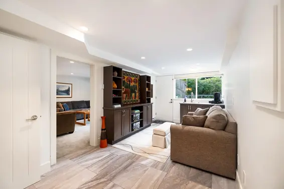 4423 Patterdale Drive, North Vancouver For Sale - image 24