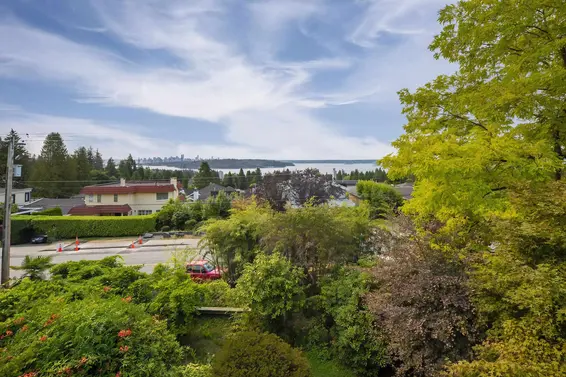 1449 Mathers Avenue, West Vancouver For Sale - image 4