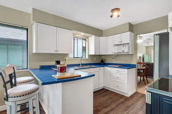 1140 Croft Road, North Vancouver For Sale - image 2