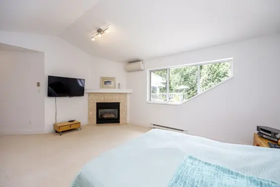401 1283 Parkgate Avenue, North Vancouver For Sale - image 22