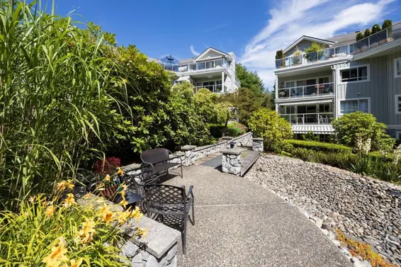 401 1283 Parkgate Avenue, North Vancouver For Sale - image 3