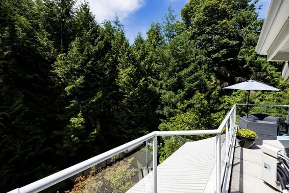 401 1283 Parkgate Avenue, North Vancouver For Sale - image 33