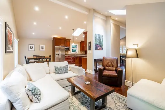 4640 Woodburn Road, West Vancouver For Sale - image 10