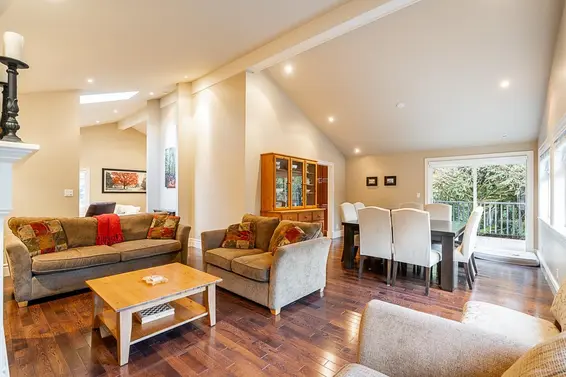 4640 Woodburn Road, West Vancouver For Sale - image 6