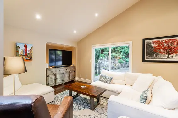 4640 Woodburn Road, West Vancouver For Sale - image 9
