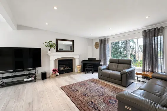 1398 Chamberlain Drive, North Vancouver For Sale - image 10