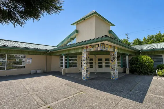 1398 Chamberlain Drive, North Vancouver For Sale - image 39