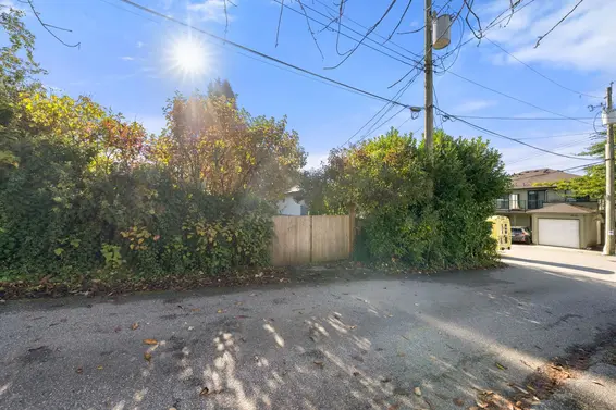 652 West 14th Street, North Vancouver For Sale - image 25