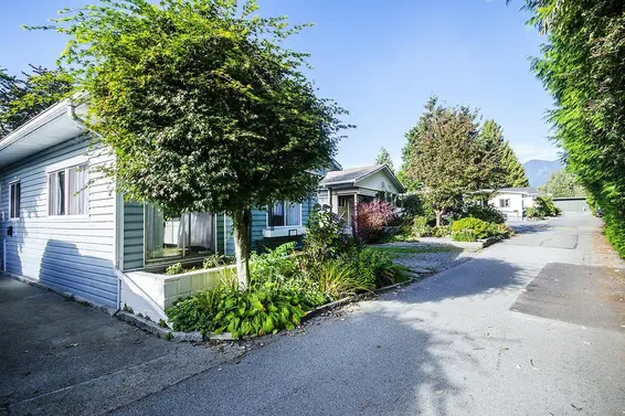 227 Tomahawk Avenue, West Vancouver For Sale - image 17