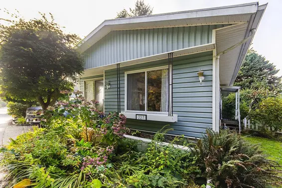 227 Tomahawk Avenue, West Vancouver For Sale - image 19