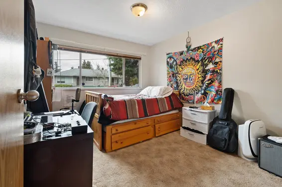 332 St. Patrick's Avenue, North Vancouver For Sale - image 13