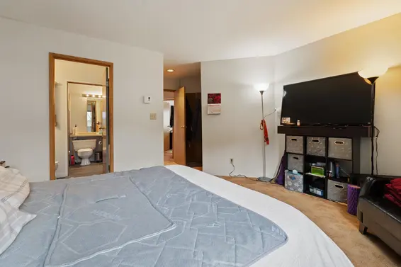 332 St. Patrick's Avenue, North Vancouver For Sale - image 16