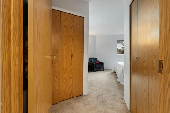 332 St. Patrick's Avenue, North Vancouver For Sale - image 17