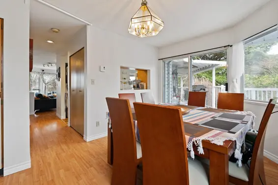 332 St. Patrick's Avenue, North Vancouver For Sale - image 7