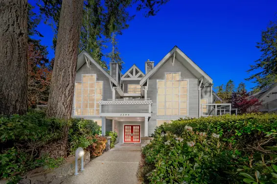 103 3399 Capilano Crescent, North Vancouver