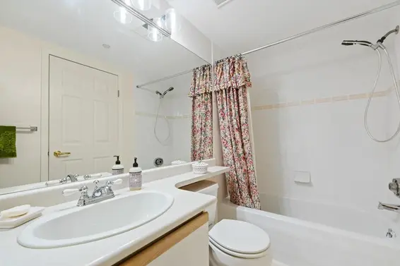 209 843 22nd Street, West Vancouver For Sale - image 10