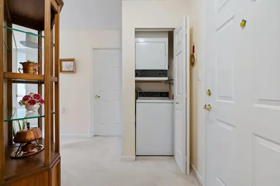 209 843 22nd Street, West Vancouver For Sale - image 11