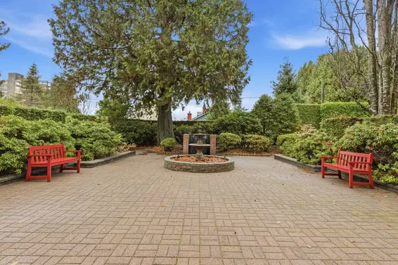 209 843 22nd Street, West Vancouver For Sale - image 17