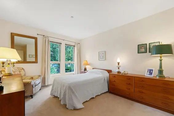 209 843 22nd Street, West Vancouver For Sale - image 4