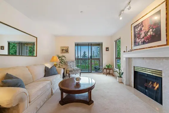 209 843 22nd Street, West Vancouver For Sale - image 6